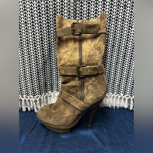 Elizabeth and James Tan Heeled Boots Sz 8.5